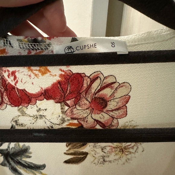 Cupshe floral print coverup with tassels, OS - Picture 5 of 7